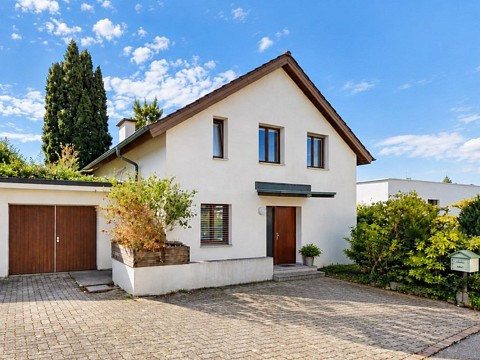 Ein Zuhause mit Charakter, Weite und aussergewöhnlichem Potenzial