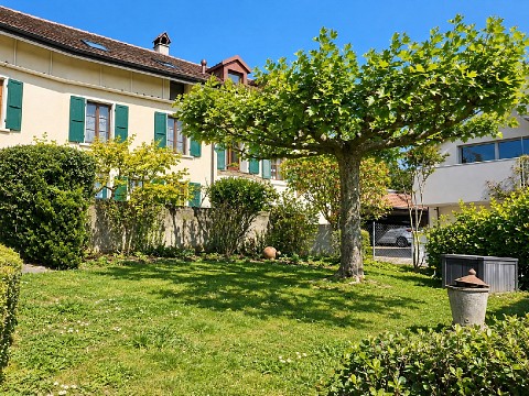 Haus in Bougy-Villars