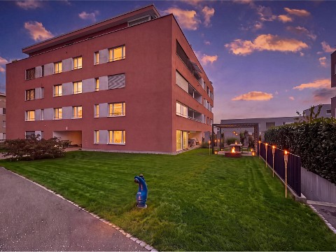 Wohnen mit Gartengefühl – moderne 3½-Zimmer-Erdgeschosswohnung mit grosszügigem Aussenbereich