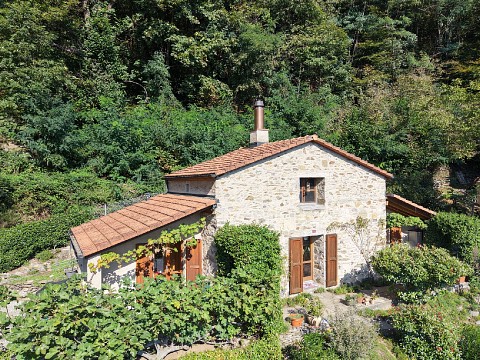 Haus zum Kauf in 6957 Roveredo